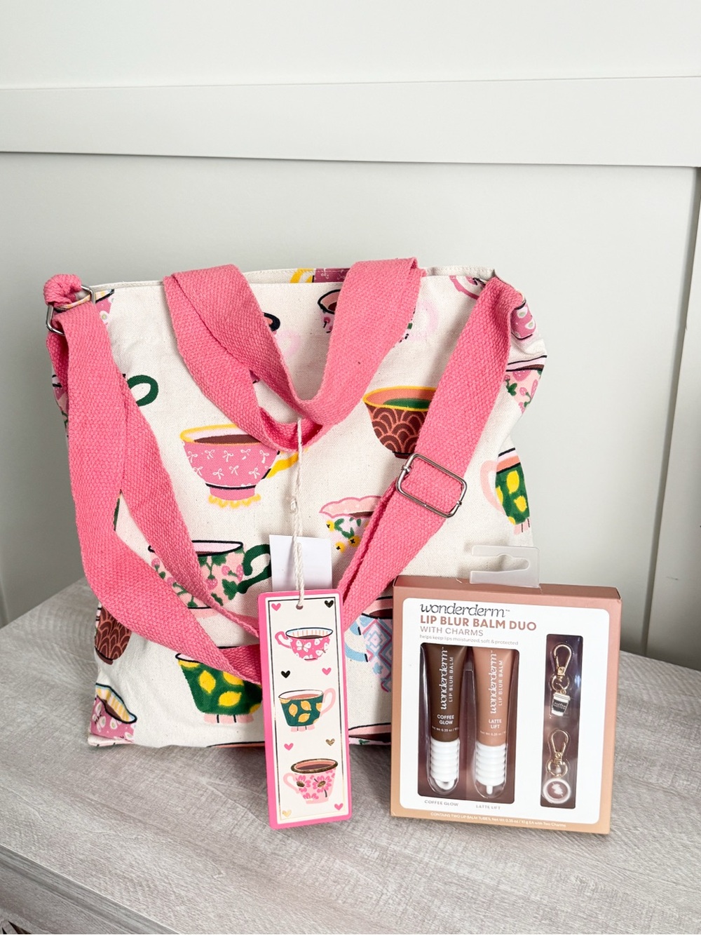 Coffee Lover Gift Set Tote, Lip Balm Duo, Charms & Bookmark NWT - Picture 1 of 13